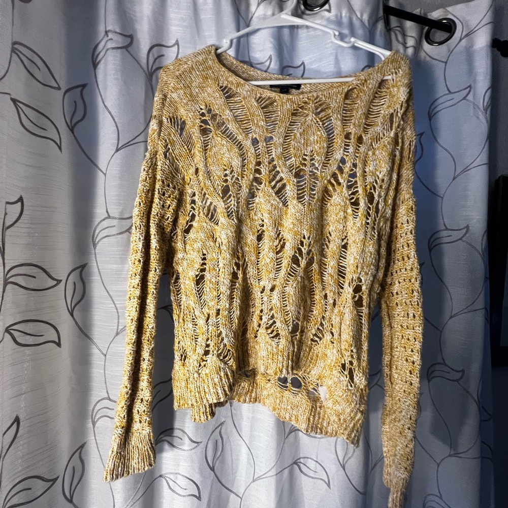 Yellow and white cut out top from American outfittters